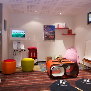 Otel Novotel